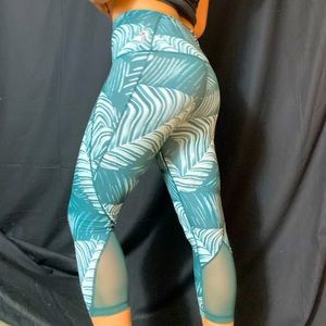 Palm Tree Pattern Workout Leggings